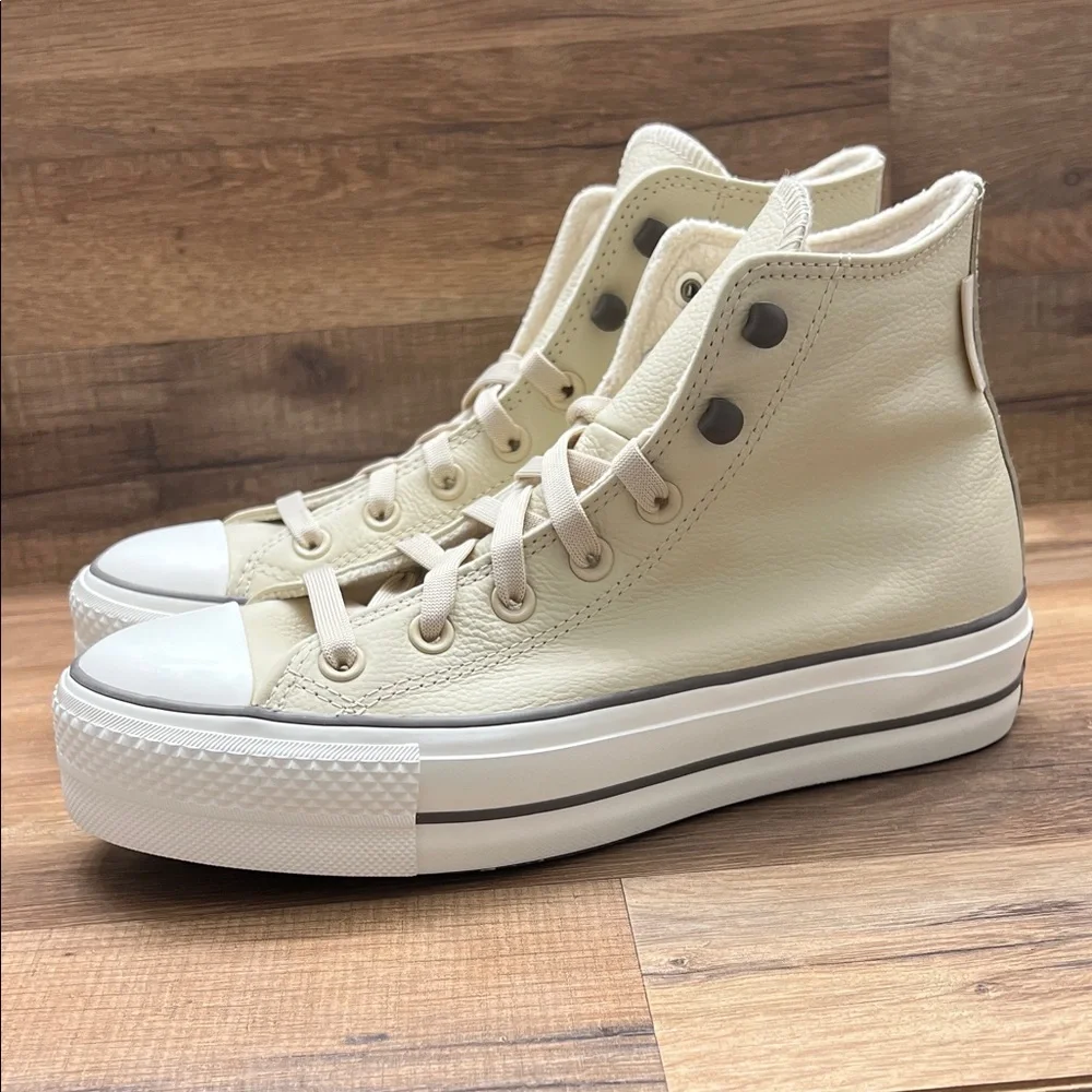 Converse Women's Beige Leather platform Sneakers